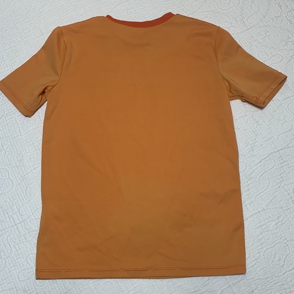 6-7 (5/$20) Gap Rashguard Short-Sleeve - Picture 9 of 13
